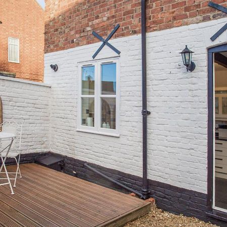 Charming 2 Bed House In Tewkesbury Centre Villa Buitenkant foto