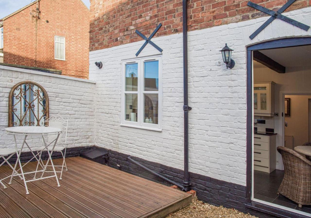 Charming 2 Bed House In Tewkesbury Centre Villa Buitenkant foto