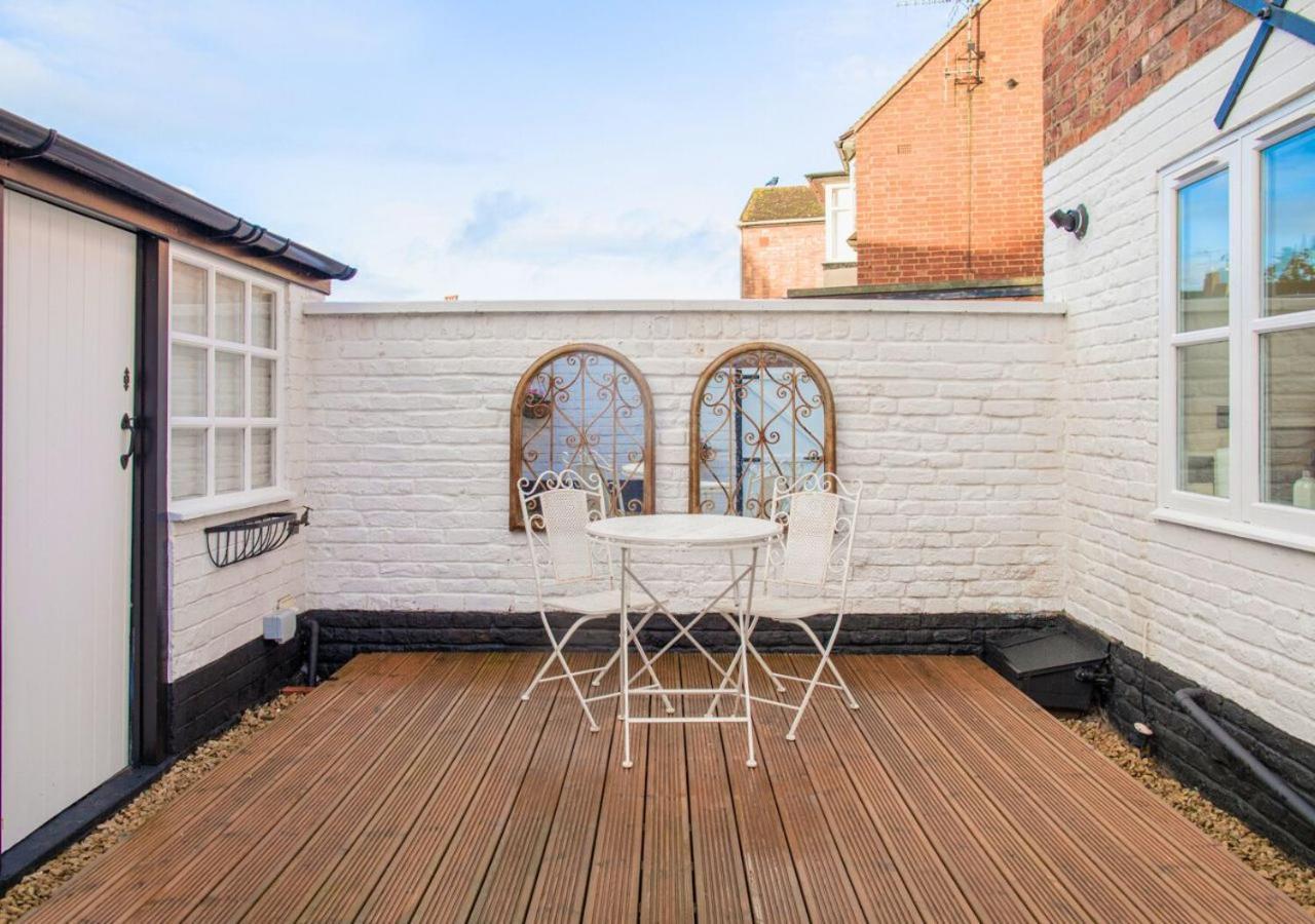 Charming 2 Bed House In Tewkesbury Centre Villa Buitenkant foto